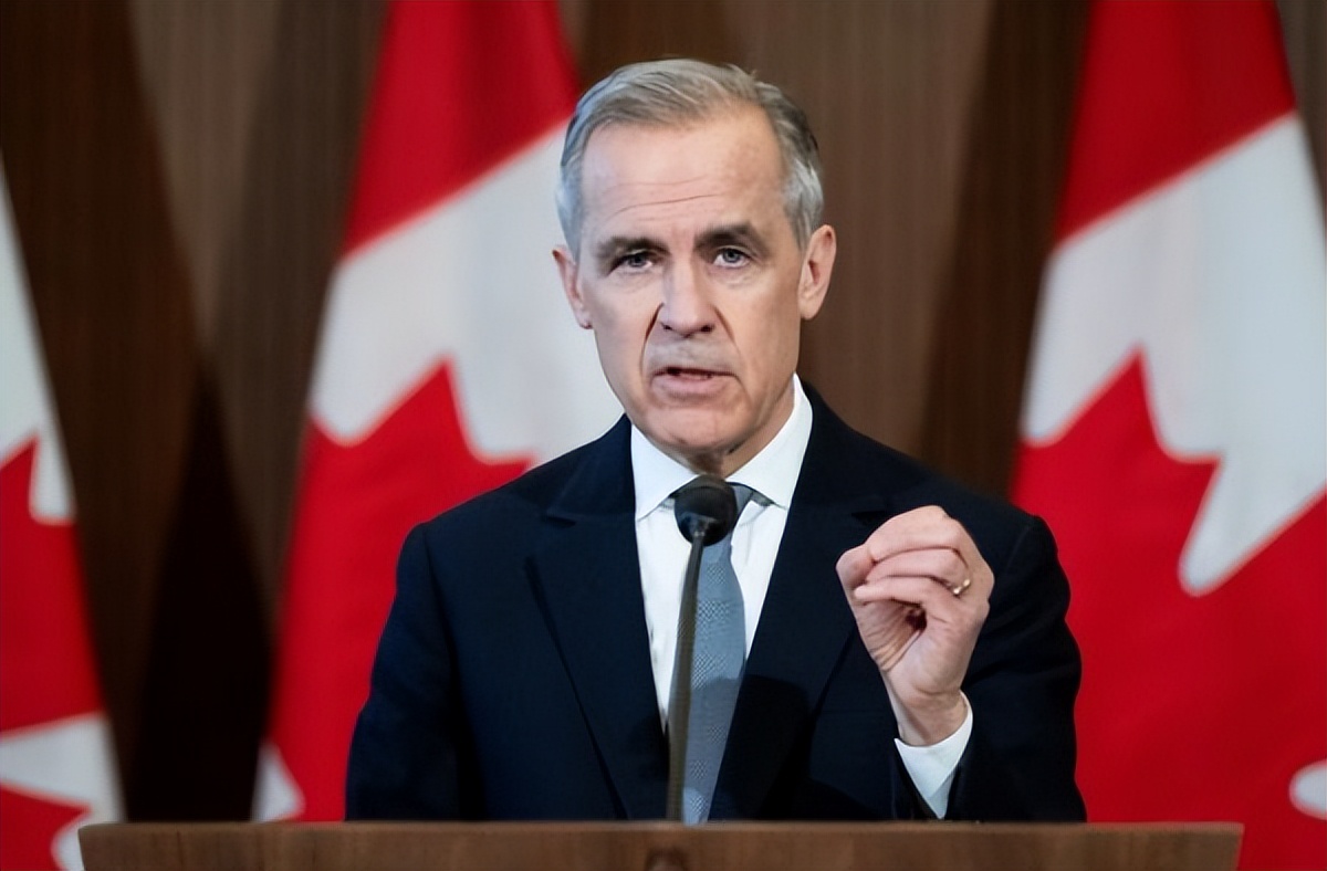 搭乗日志スチュワーデスの危ない报告导演访谈 搭乗日志スチュワーデスの危ない报告导演访谈